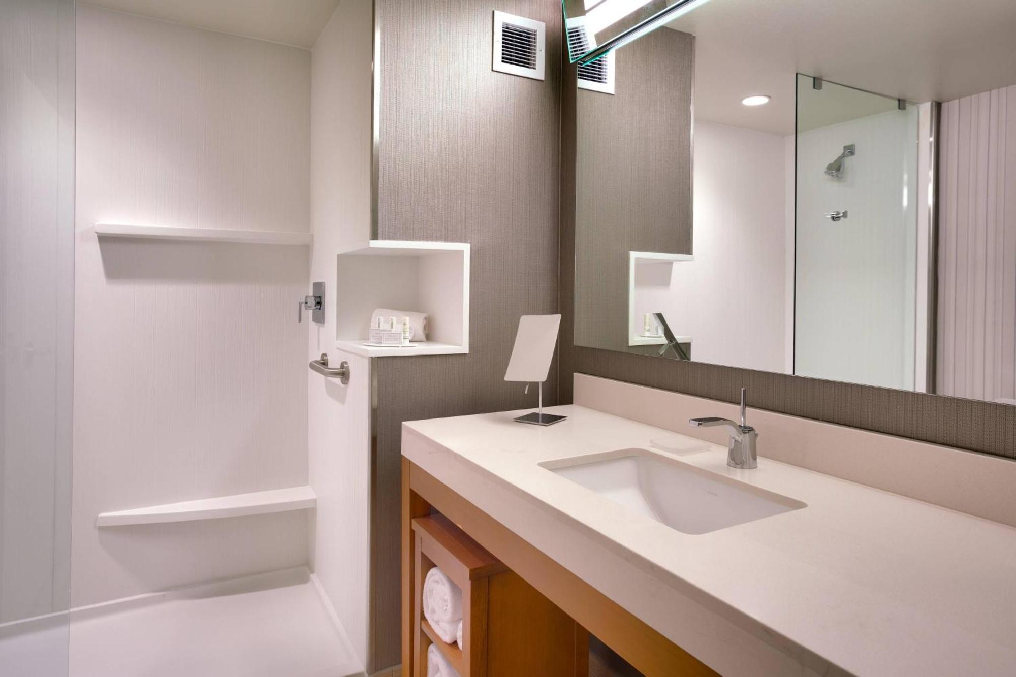 Courtyard By Marriott Salt Lake City Downtown Экстерьер фото