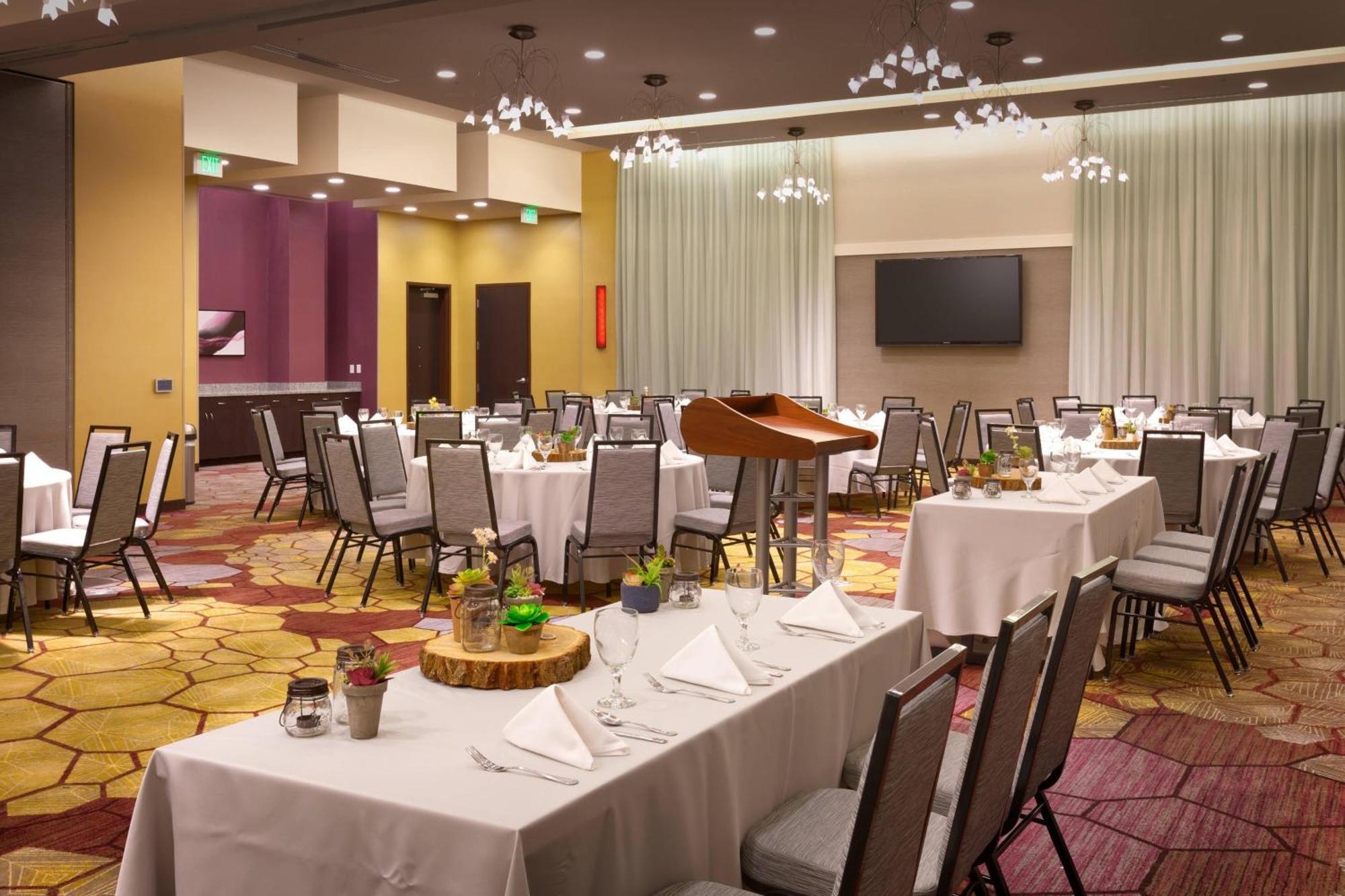 Courtyard By Marriott Salt Lake City Downtown Экстерьер фото